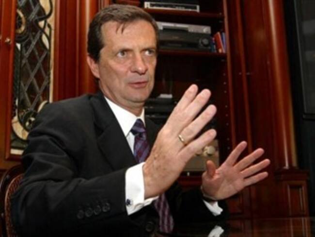 “Pensamos que está vivo de milagro”: hija de Fernando Londoño