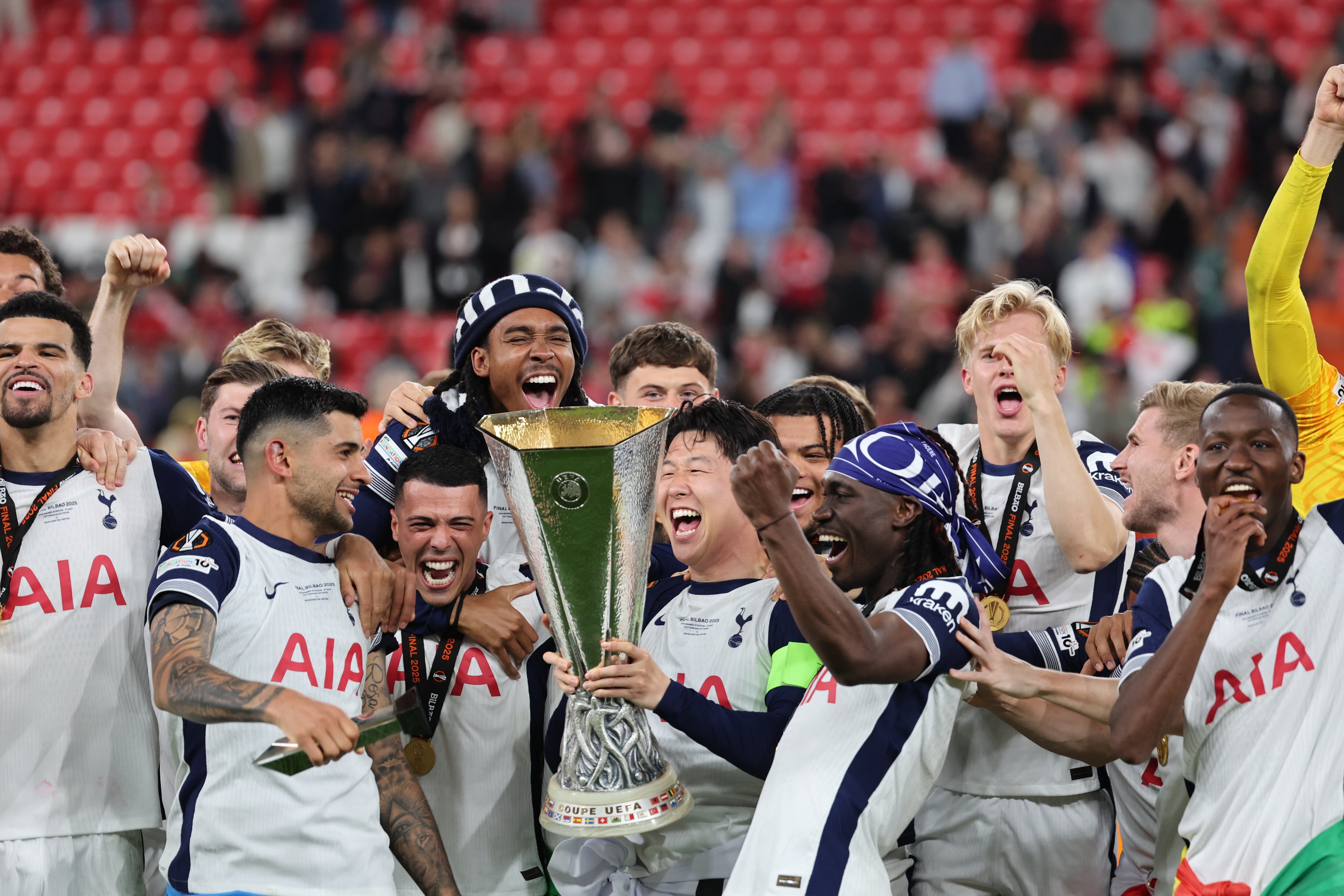 Tottenham festeja campeonato. Foto: EFE/Luis Tejido
