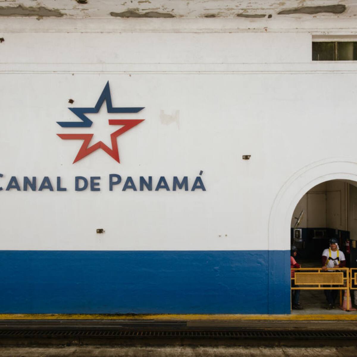 ¿Donald Trump podrá recuperar el canal de Panamá? Habla el exembajador Roberto Alfaro