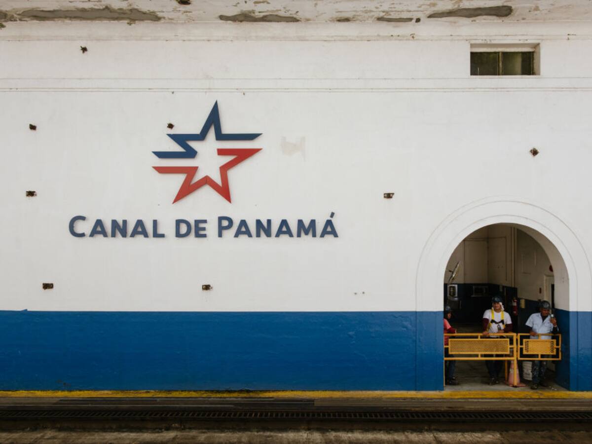 ¿Donald Trump podrá recuperar el canal de Panamá? Habla el exembajador Roberto Alfaro