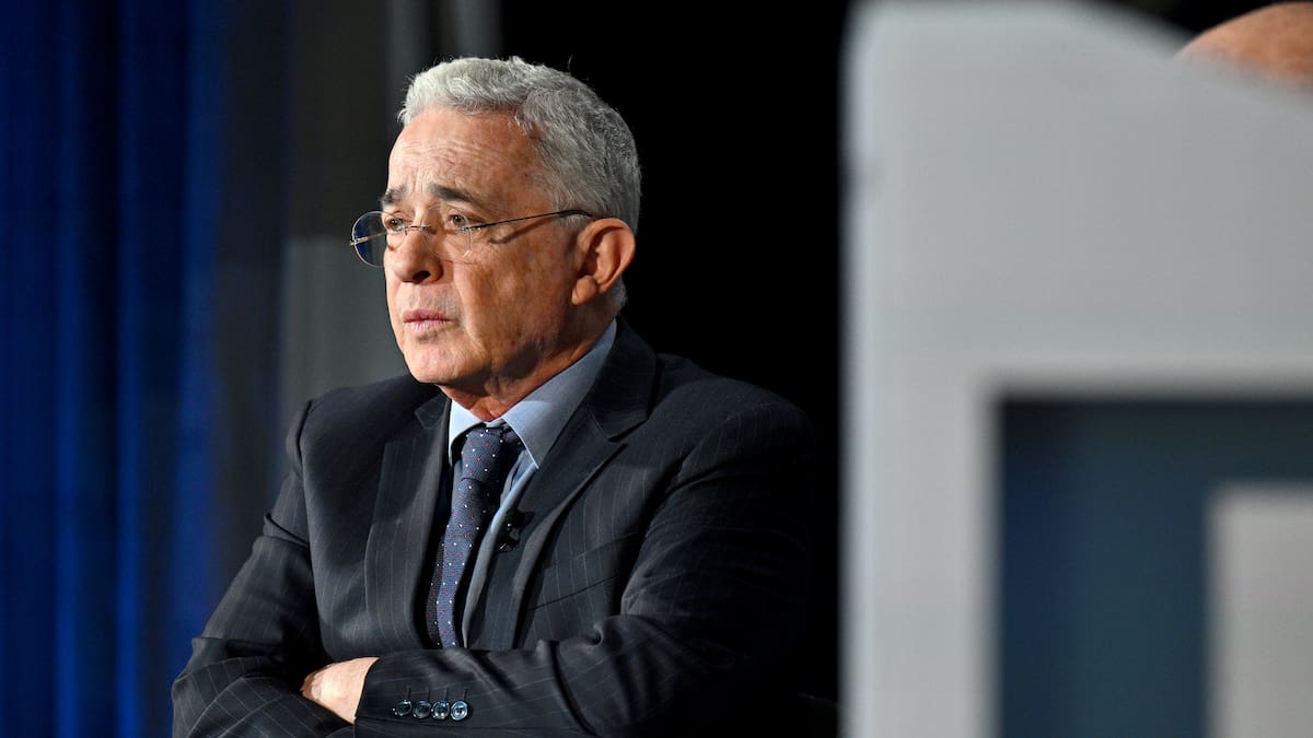 Uribe manifestó preocupación previo al inicio de audiencia por presunto soborno a testigos