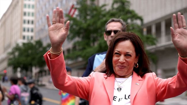 Kamala Harris, la primera vicepresidenta de EE.UU en asistir a la 'Pride Parade'. Foto: Getty Images
