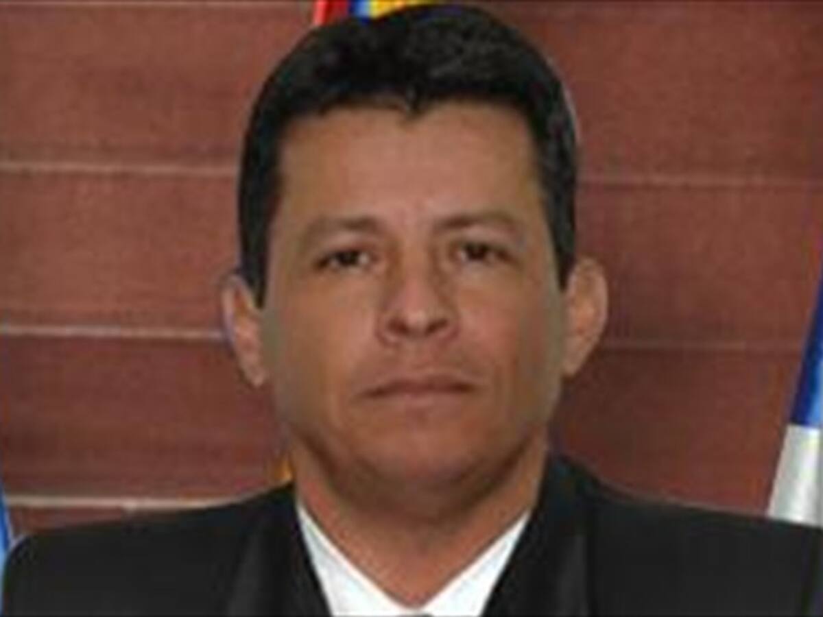 Nombran al almirante (r) Rodolfo Amaya como director de la DNI