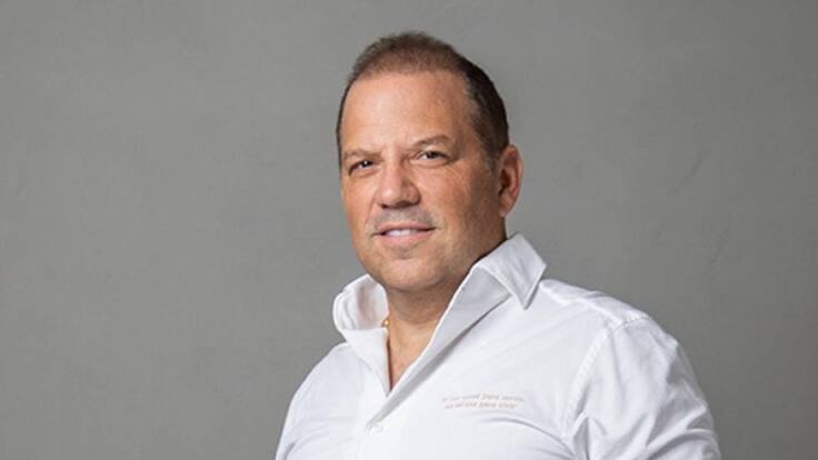 “Es algo mágico y muy buen negocio”: Santiago Botero abrió las puertas de su casa al arte