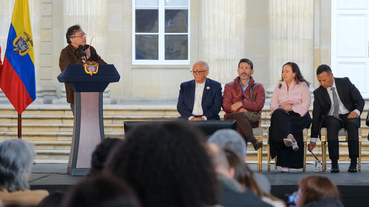 “Pido disculpas por lo que hizo un Estado genocida”: Petro tras acto de responsabilidad ante Cajar