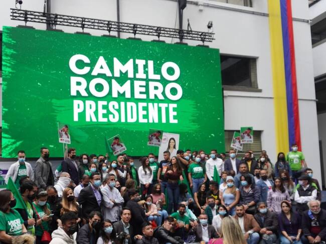 Camilo Romero inscribió su precandidatura presidencial. Foto: campaña