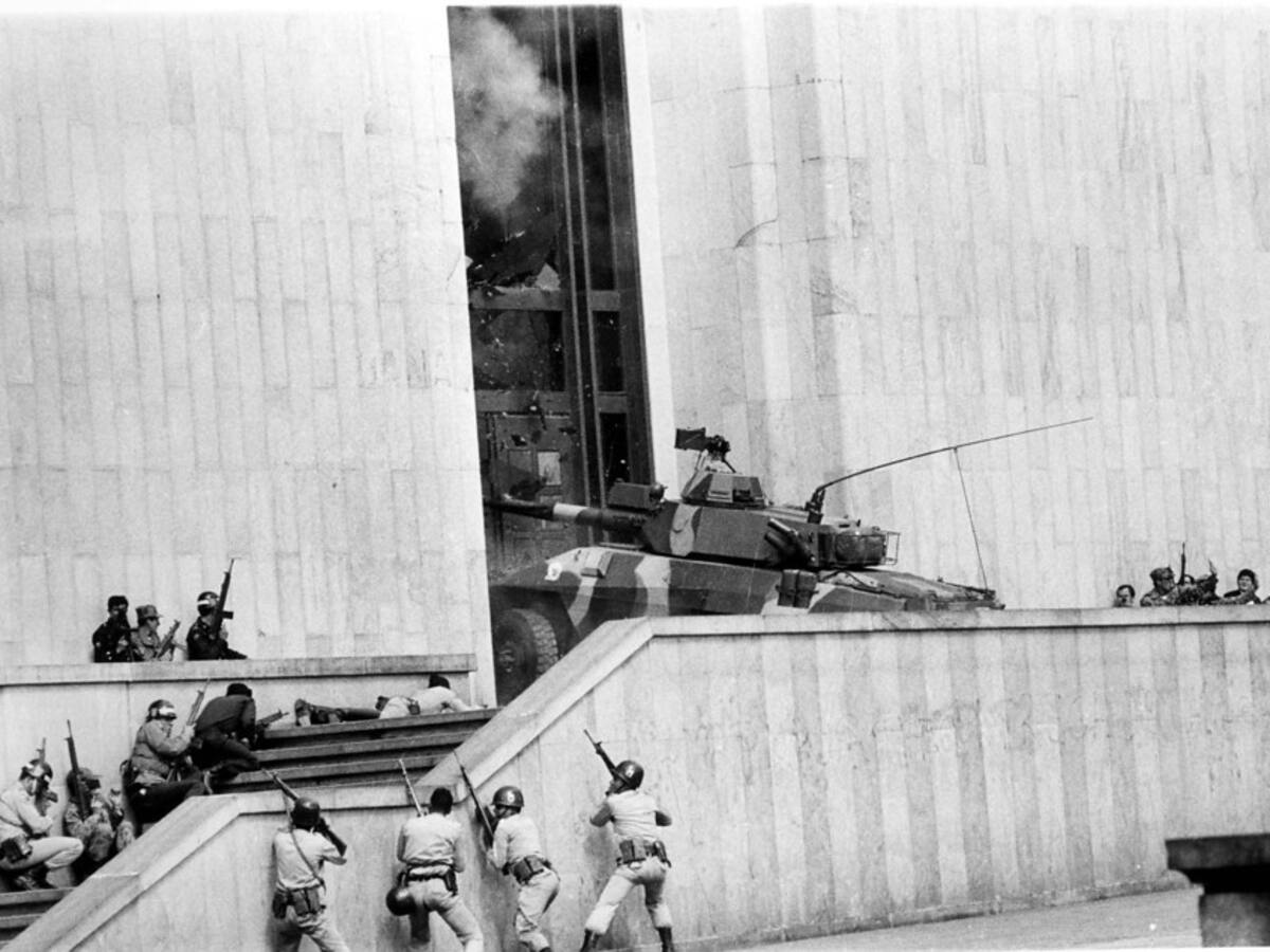 Reconstrucción forense de retoma del Palacio de Justicia revela detalles inéditos