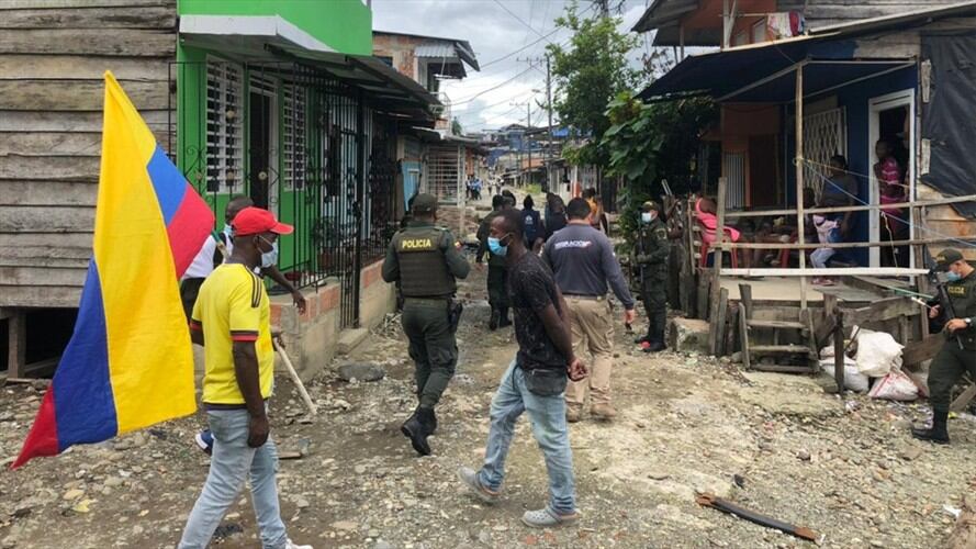 Organizaciones criminales en el puerto de Buenaventura. Foto: Twitter @DIJINPolicia