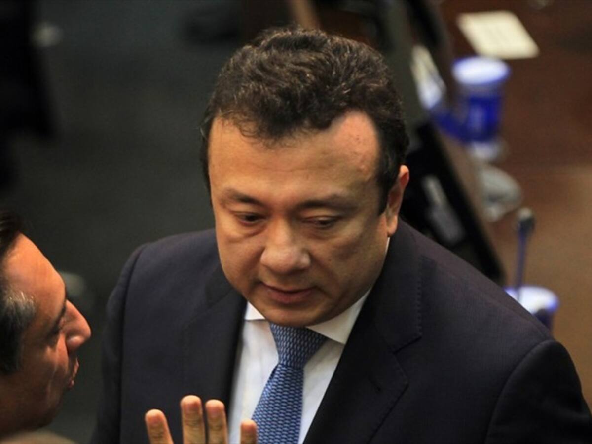 Exsenador Eduardo Pulgar fue trasladado a un centro de reclusión militar