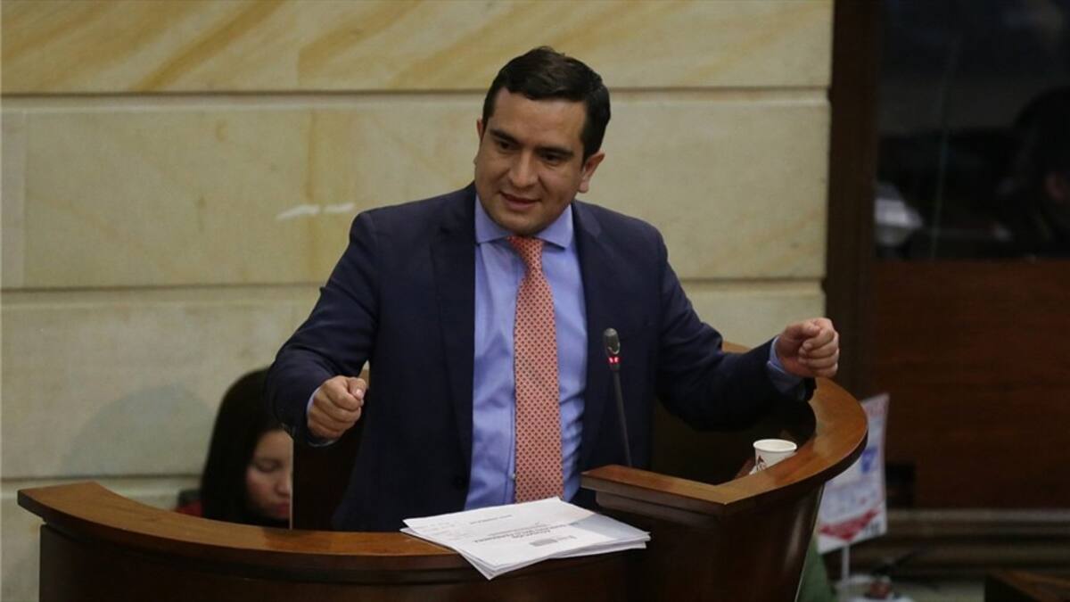 “De seguir esto así, en mayo se deben repetir las elecciones al Congreso”: Edward Rodríguez sobre irregularidades en el conteo de votos