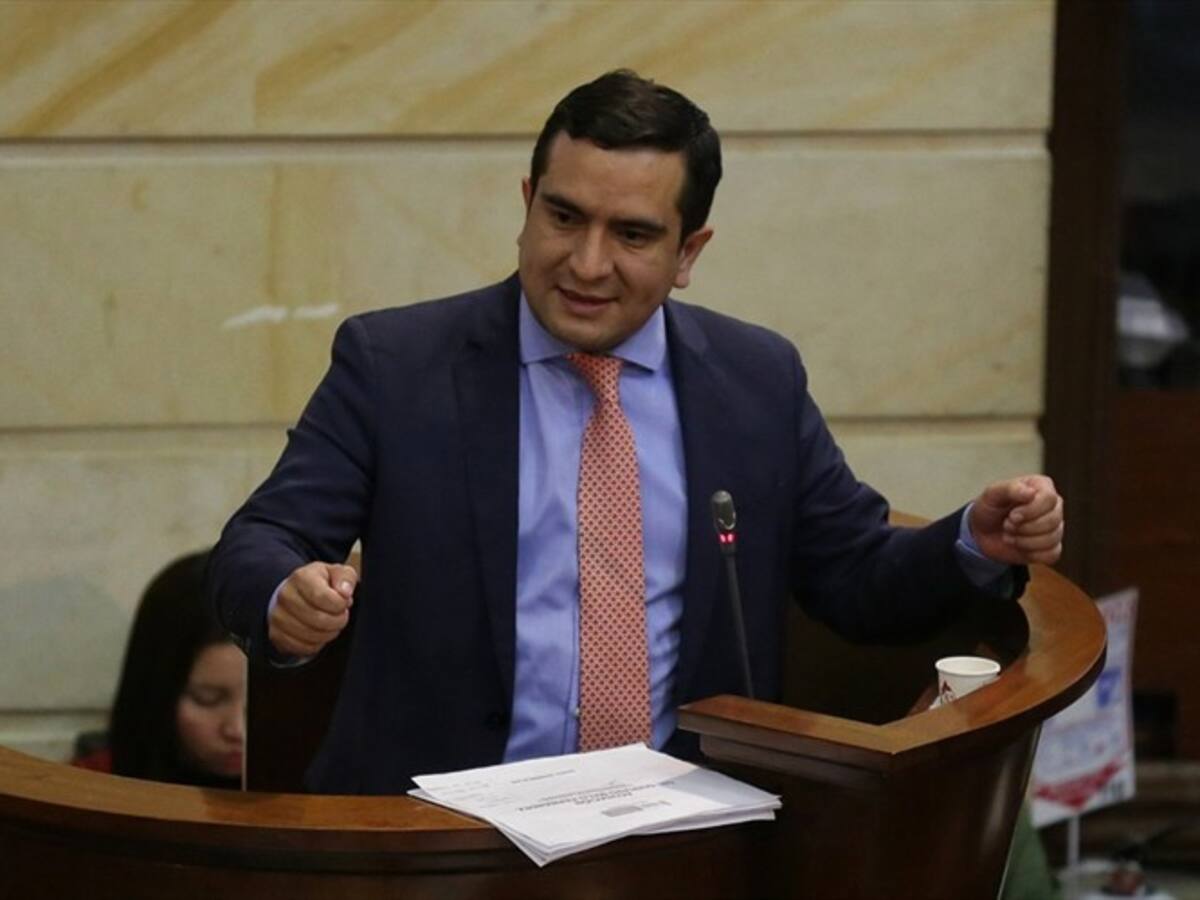 Edward Rodríguez renuncia al Centro Democrático: “la dignidad no se negocia”