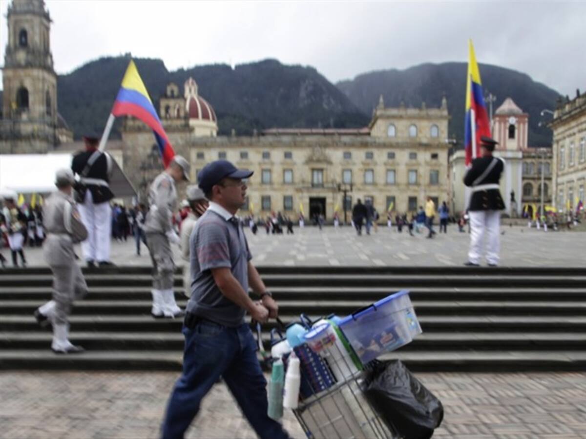 La informalidad laboral volvió a superar los cinco millones de personas