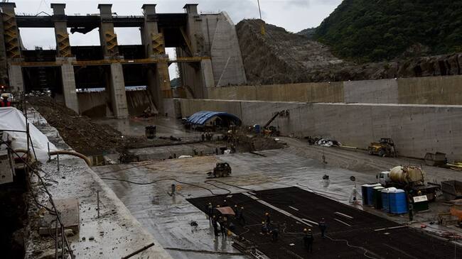 El estudio contratado con la firma chilena Skava Consulting sobre la causa–raíz de la contingencia en Hidroituango, solo será entregado hasta finales de enero. Foto: Agencia EFE