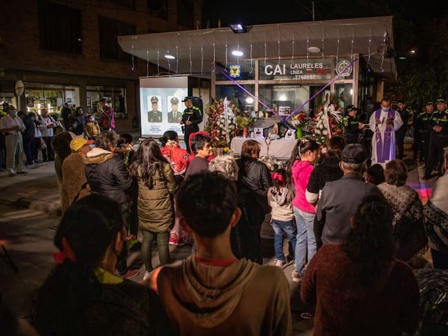 Homenaje a policías asesinados en Bosa. Foto: Alcaldía de Bogotá