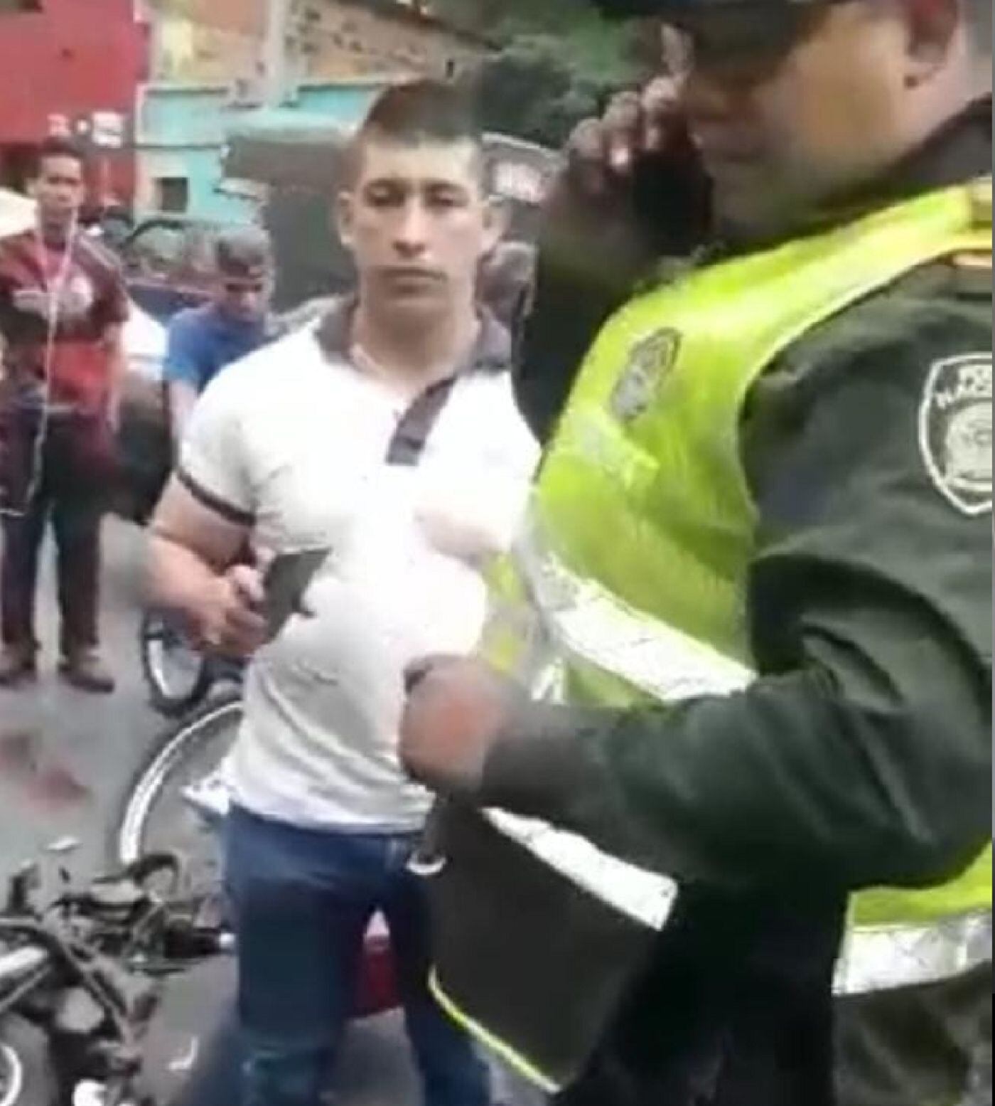 Policía /suministrada