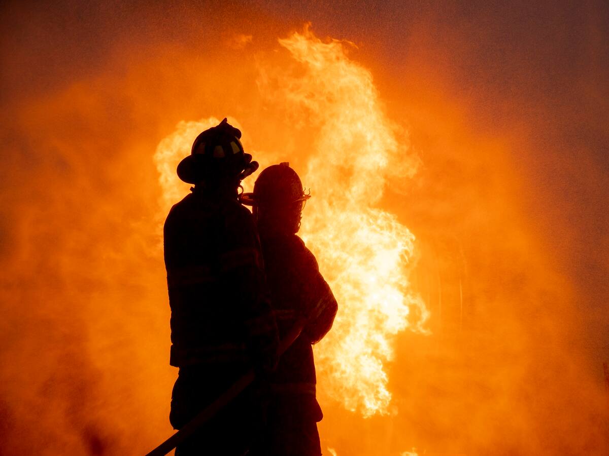 Un muerto y varios heridos por incendio en centro de detención en Manizales