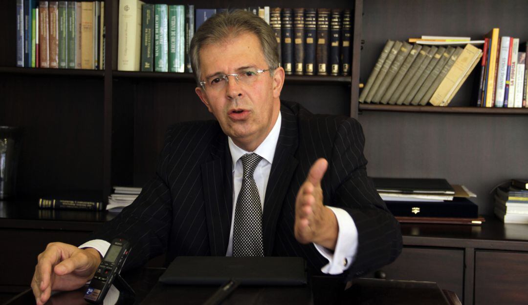 “La juez falló en derecho”: exmagistrado Arrubla sobre condena contra el expresidente Álvaro Uribe