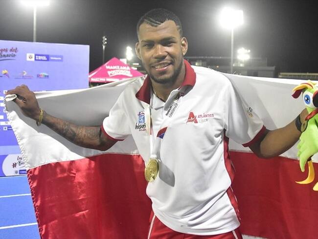 Anthony Zambrano fue elegido como el segundo mejor atleta del año en los Premios Altius