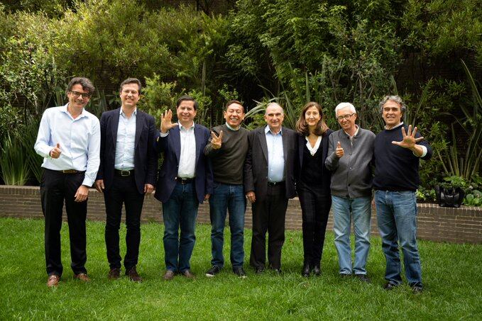 Humberto de la Calle acepta encabezar lista al Senado de la Coalición Centro Esperanza. Foto: Twitter de Humberto de la Calle