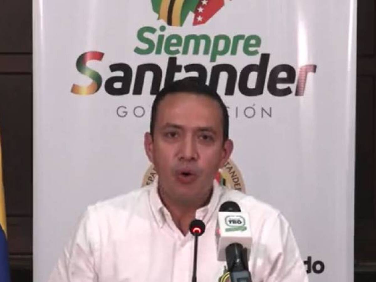 "Usted viene a hablar en calzoncillos": Mauricio Aguilar a alcalde de Bucaramanga