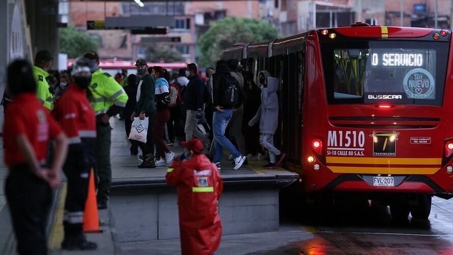 Aprehensión de cuatro menores conocidos como ‘Los Mongui’. Foto: Colprensa