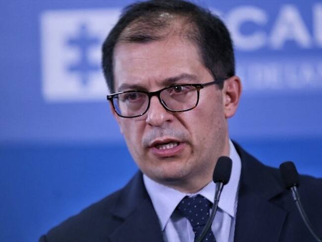 El jefe del ente acusador, Francisco Barbosa Delgado, dio negativo en las dos últimas pruebas realizadas para COVID-19. Foto: Colprensa / CAMILA DÍAZ