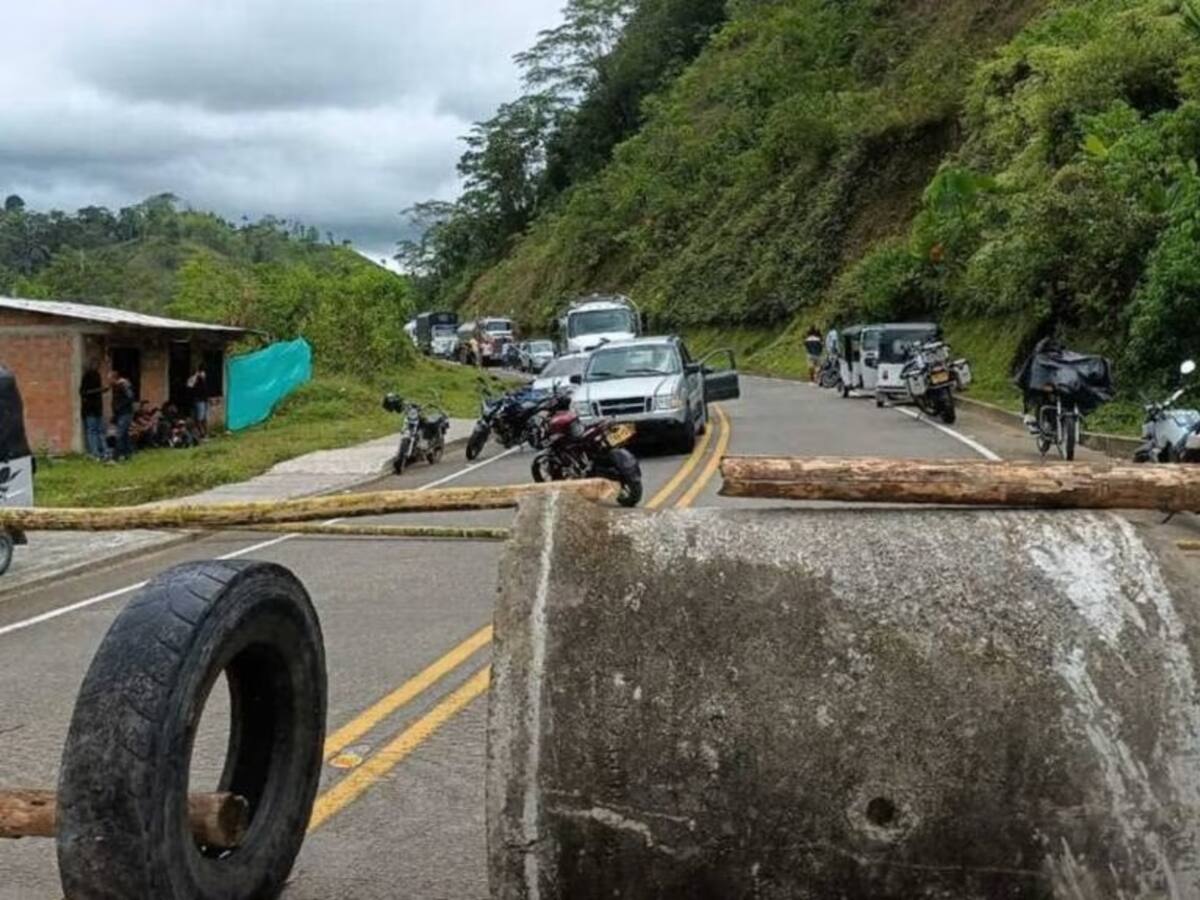 Piden al Gobierno Nacional intervenir en situación de la vía entre Risaralda y Chocó