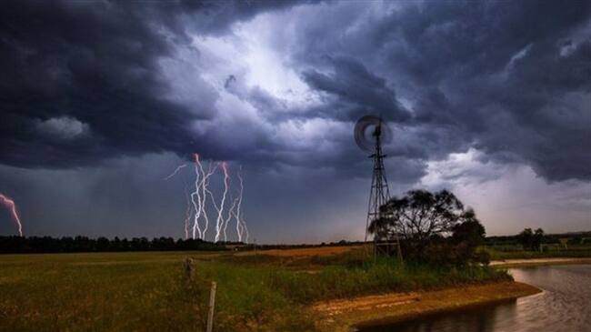 Más de 1.800 personas tuvieron problemas respiratorios relacionados con la tormenta. Foto: PETE JAMES, tomada de BBC Mundo.