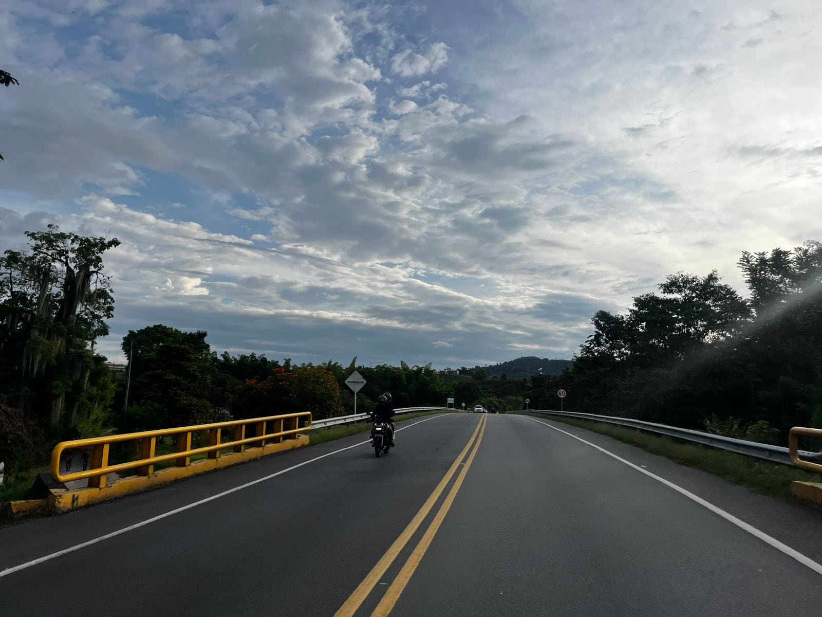 Autopista del Café desató rifirrafe en el Congreso: ¿qué está en juego?