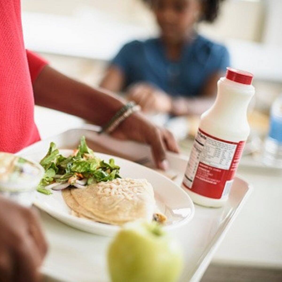 En Buenaventura 45.000 estudiantes no han recibido alimentación PAE en 2023: Contraloría