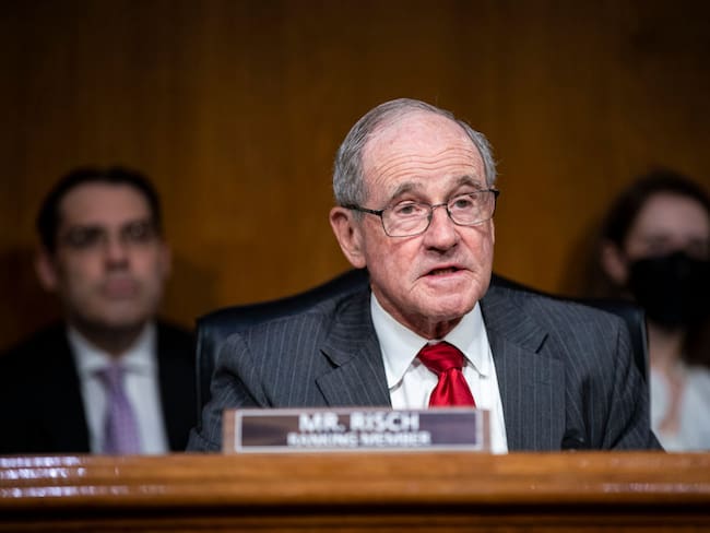 Confiamos que Petro haga lo que prometió: Jim Risch sobre política de erradicación