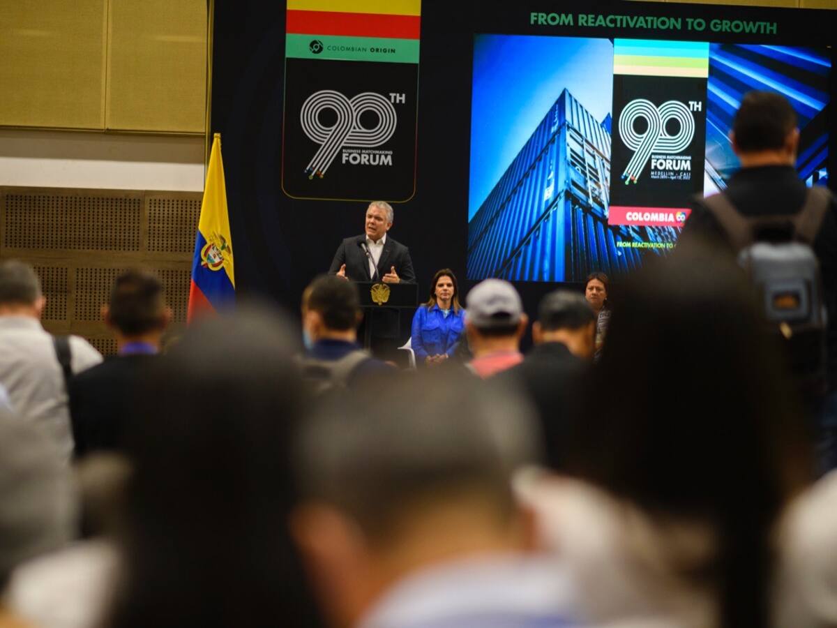 Duque advierte que iniciativa privada se ve amenazada por el populismo