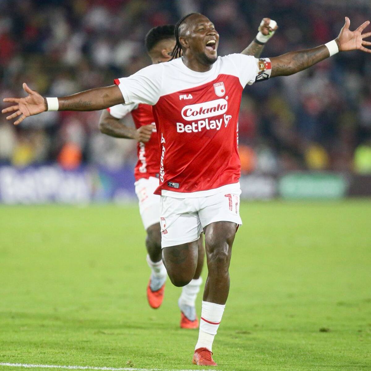 Santa Fe goleó 3-0 Fortaleza con triplete de Hugo Rodallega