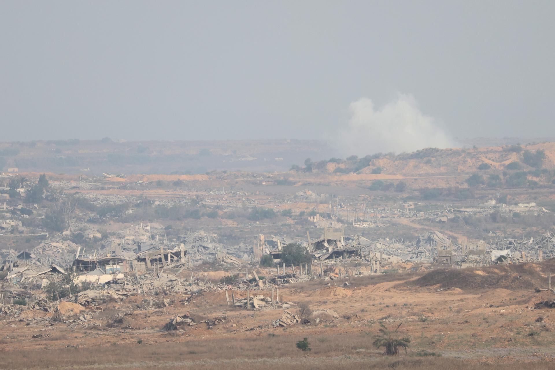 Nuevos ataques de Israel dejaron 36 muertos en Gaza, siete de ellos mientras buscaban comida. Foto: EFE/EPA/ABIR SULTAN