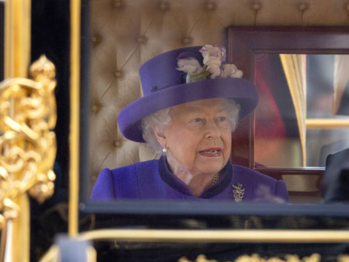 El FBI revela grabaciones de 1983 sobre un posible complot del IRA contra Isabel II