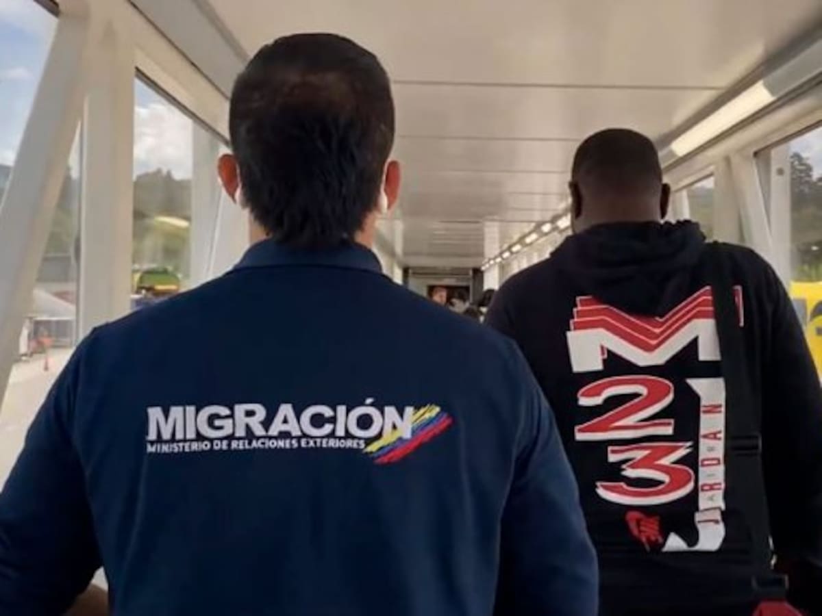 Por promoción de explotación sexual y amenazas a estudiantes, expulsan a dos extranjeros de Colombia