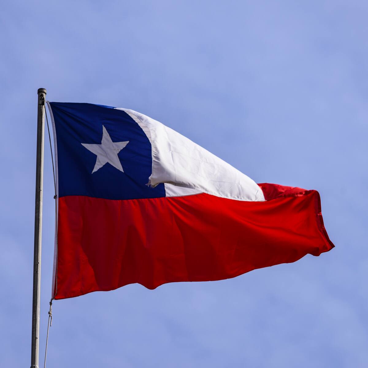 Militar murió y otros tres quedan heridos por caída de helicóptero en Chile