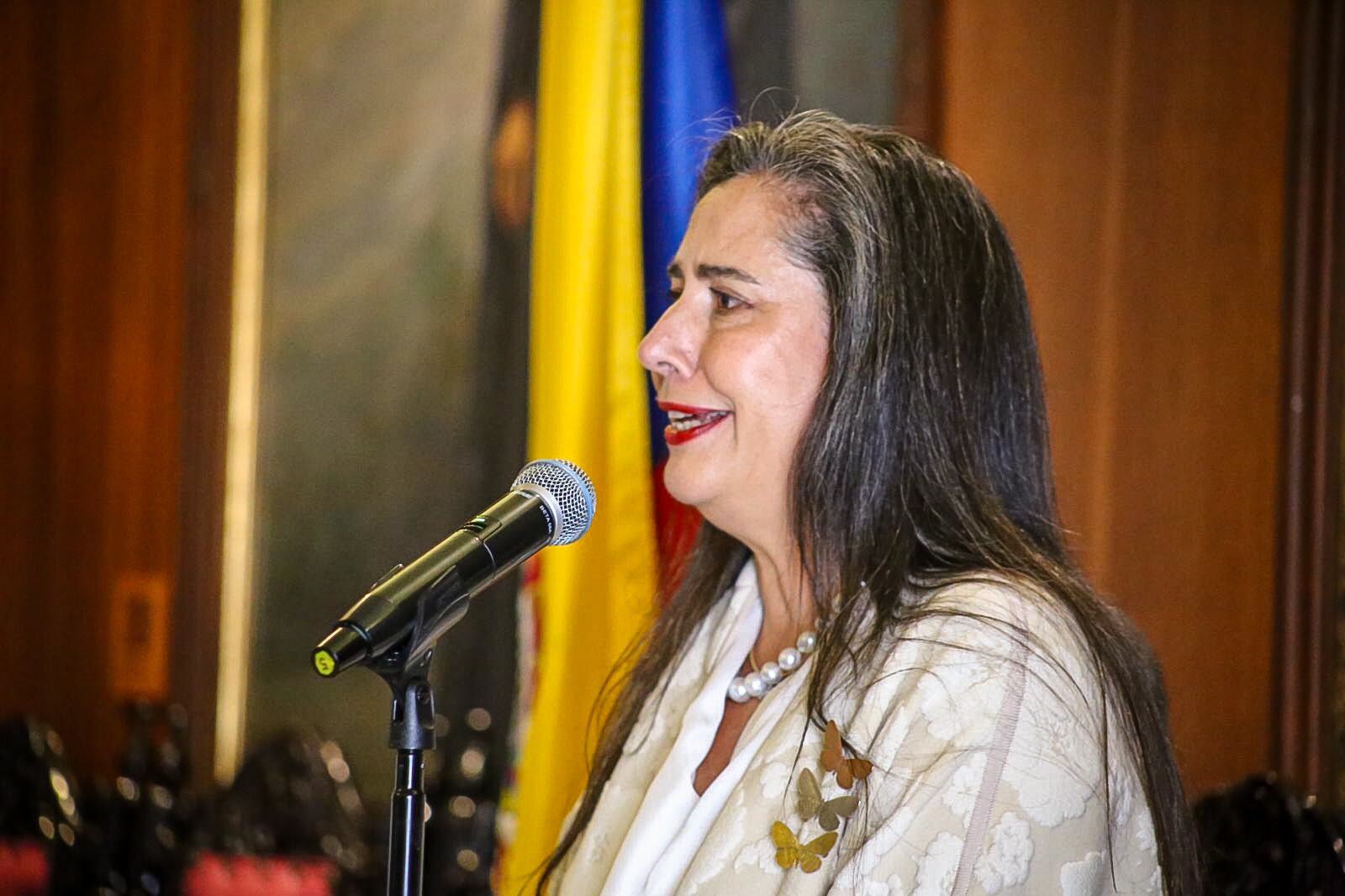 Ana Isabel Gómez. Foto: Twitter Universidad del Rosario.