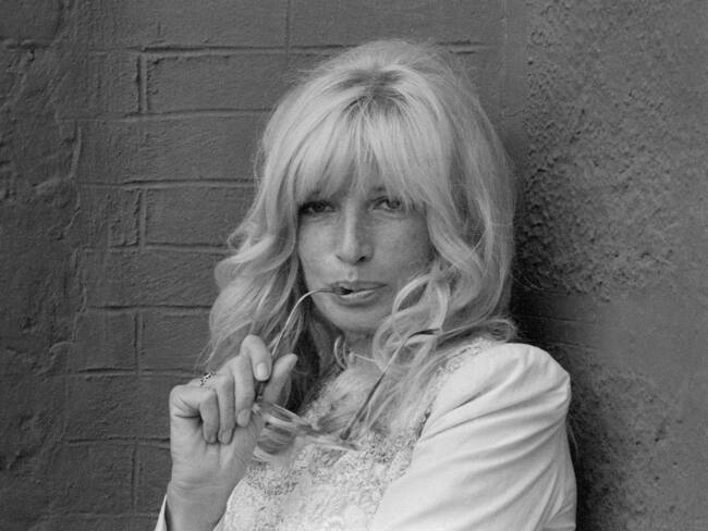 Italian actress Monica Vitti, wearing an embroidered blazer and holding sunglasses, Venice, 1980. (Photo by Archivio Cameraphoto Epoche/Getty Images)