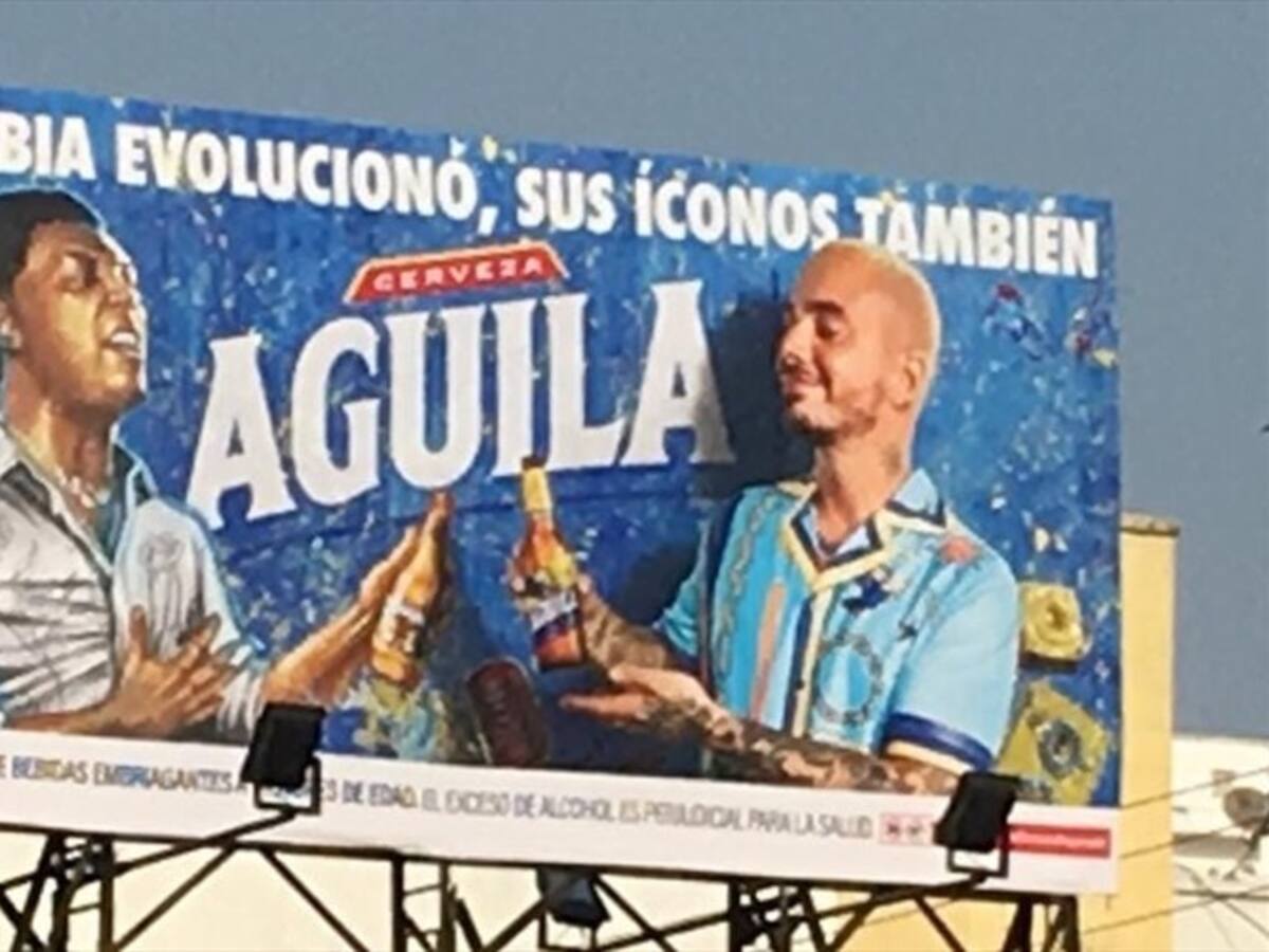 Bavaria cambió concepto de valla tras controversia por la 'evolución de sus ídolos"