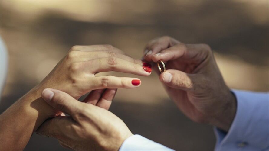 El hecho ocurrió en Taiwán, en donde las personas que se casan tienen derecho a ocho días de descanso y son remunerados.. Foto: Getty Images
