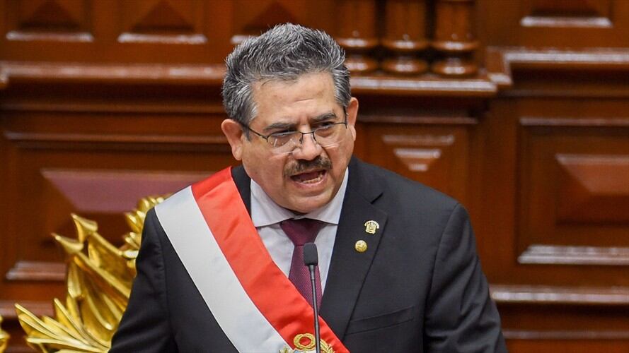 Manuel Merino anunció este domingo su dimisión "irrevocable" a la Presidencia de Perú e instó a la "paz y la unidad". Foto: Getty Images / CESAR VON BANCELS