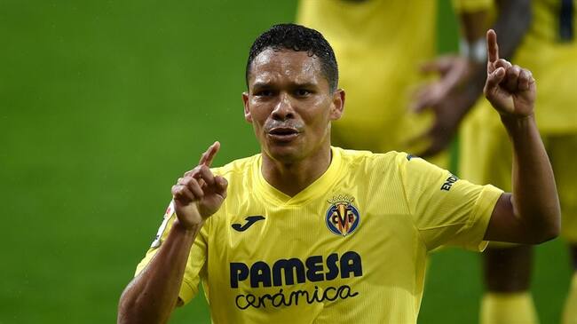 Carlos Bacca arremetió contra el árbitro tras la derrota del Junior ante Nacional. Foto: Juan Manuel Serrano Arce/Getty Images