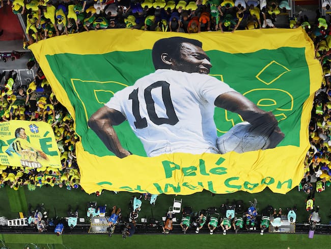 Homenaje a Pelé en partido de Brasil frente a Corea del Sur. (Photo by Lars Baron/Getty Images)