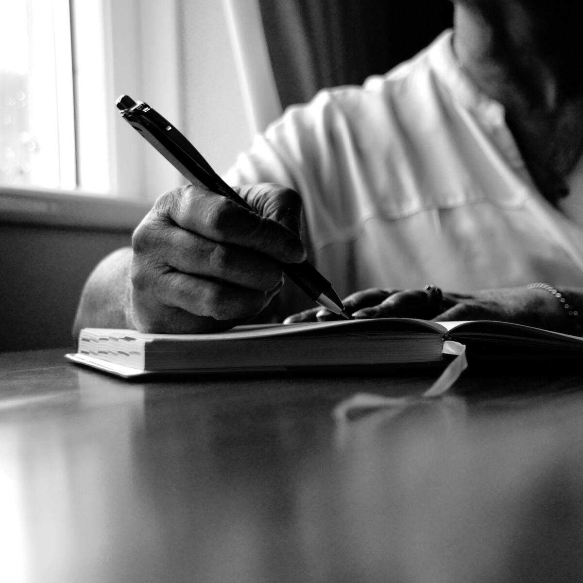 Pen Farthing, fundador de Animal Nowzad: anuncia publicación de su libro “Operación ARK”