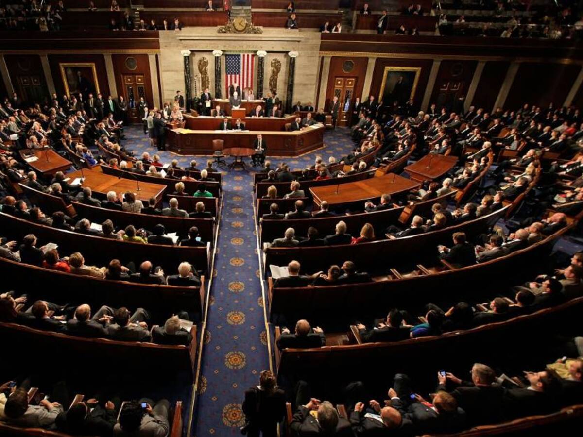 El Senado de EE.UU. aprobó un acuerdo que allana el camino para reabrir el Gobierno