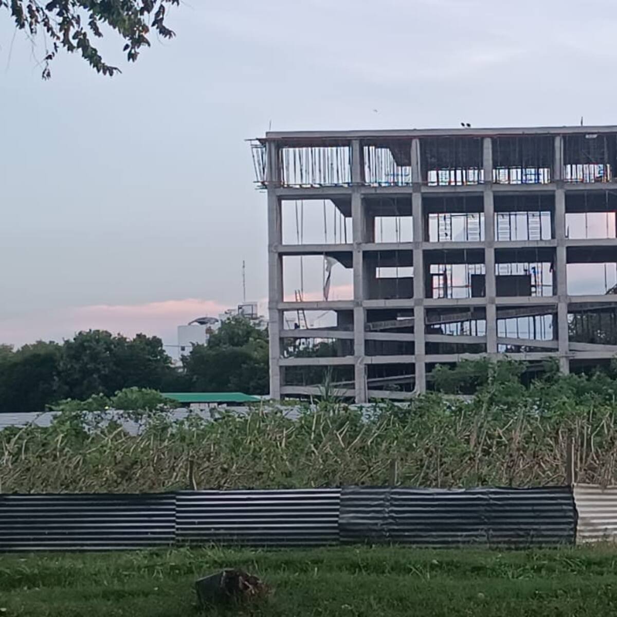 Un obrero murió tras caer de un edificio en construcción en la Universidad de Córdoba