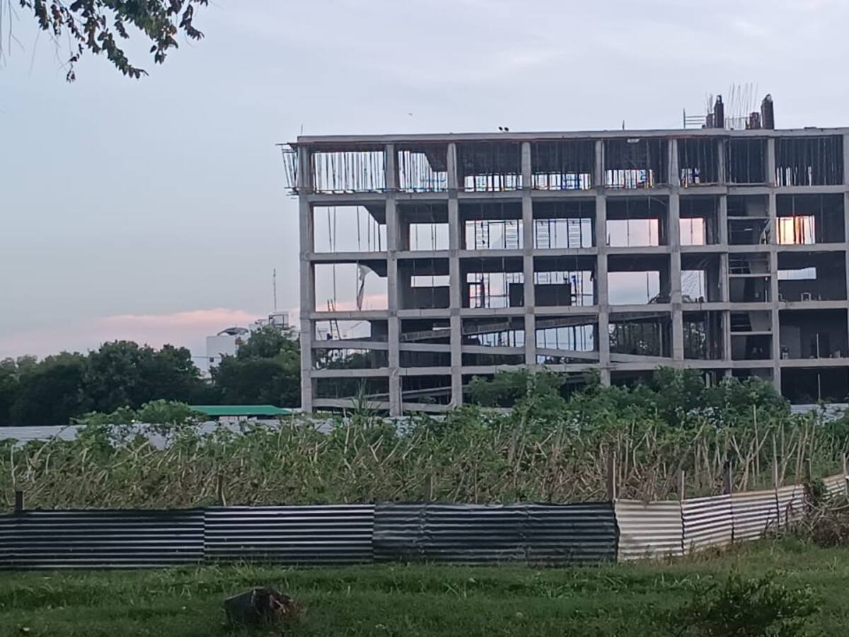 Un obrero murió tras caer de un edificio en construcción en la Universidad de Córdoba