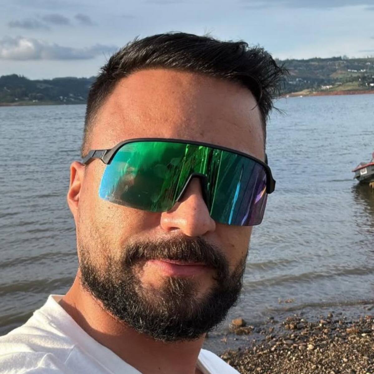 “Hay que romper paradigmas”: Padre Torvic, sacerdote que triunfa en redes por su alegría y bailes