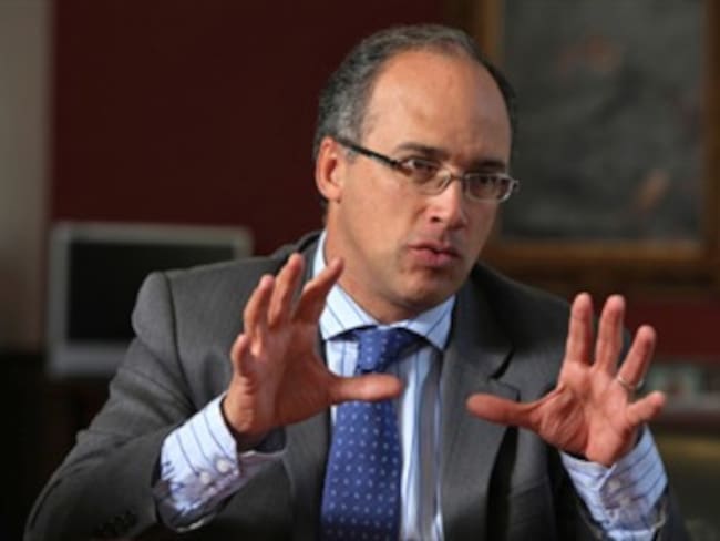 Minhacienda pide agilizar recursos de regalías a regiones